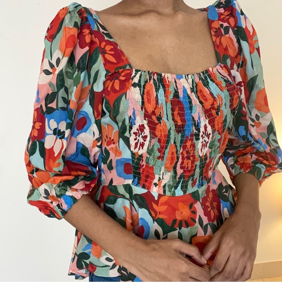 Zara floral colourful top in red orange green blue puff sleeves peplum shirring - Picture 4 of 7